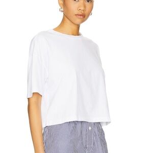 L'AGENCE 100%micro modal Jersey Remy crop Classic White Short Sleeverevolve.